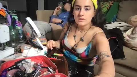 joey_binaa online show from April 25, 2026, 5:10 pm