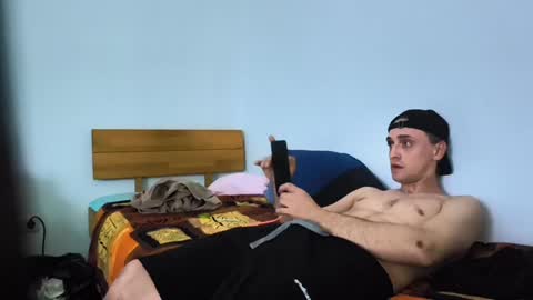 Snapshot of joffrey69v420 chatting on June 17, 2026, 5:21 am - Quantum - online show from June 17, 2026, 5:21 am