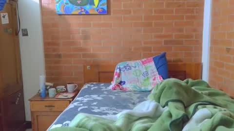 johan70nsexy online show from February 16, 2026, 7:15 am