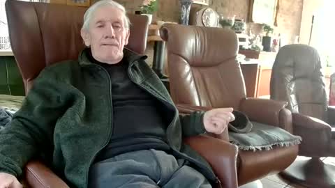 Snapshot of johan7_heet chatting on February 10, 2025, 10:42 am johan7 heet online show from February 10, 2025, 10:42 am