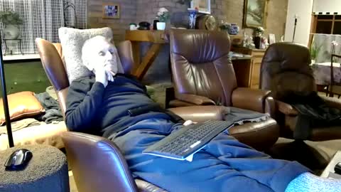 Snapshot of johan7_heet chatting on February 22, 2025, 9:04 pm johan7 heet online show from February 22, 2025, 9:04 pm