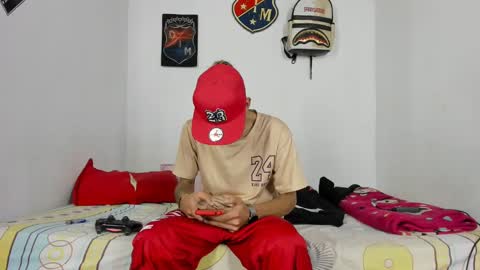 Snapshot of johan_and_antonella chatting on December 7, 2024, 3:58 am johan_and_antonella online show from December 7, 2024, 3:58 am