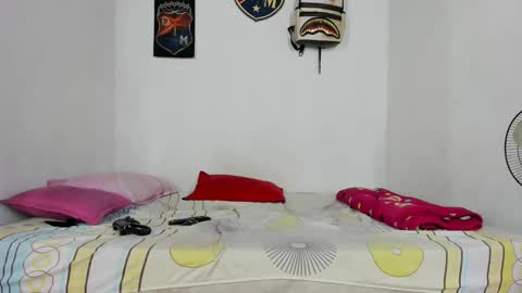 Snapshot of johan_and_antonella chatting on December 15, 2024, 5:45 am johan_and_antonella online show from December 15, 2024, 5:45 am