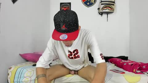 Snapshot of johan_and_antonella chatting on December 15, 2024, 6:37 pm johan_and_antonella online show from December 15, 2024, 6:37 pm