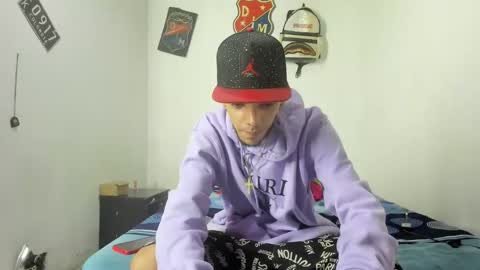 Snapshot of johan_and_antonella chatting on January 13, 2025, 5:12 am johan_and_antonella online show from January 13, 2025, 5:12 am