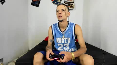 Snapshot of johan_and_antonella chatting on January 23, 2025, 8:13 pm johan_and_antonella online show from January 23, 2025, 8:13 pm