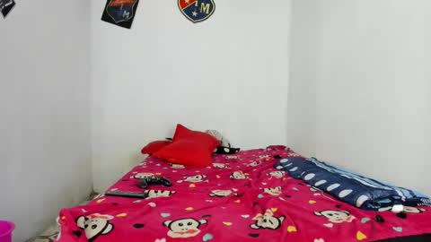 Snapshot of johan_and_antonella chatting on January 26, 2025, 3:38 am johan_and_antonella online show from January 26, 2025, 3:38 am