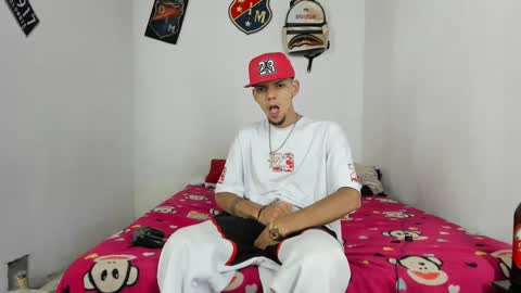 Snapshot of johan_and_antonella chatting on January 30, 2025, 3:55 am johan_and_antonella online show from January 30, 2025, 3:55 am