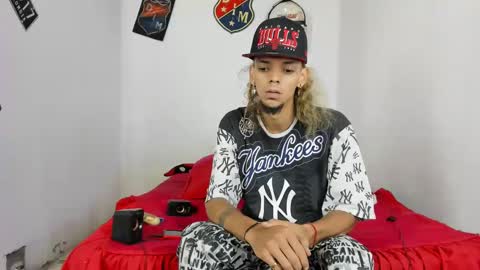 Snapshot of johan_and_antonella chatting on February 27, 2025, 10:37 am johan_and_antonella online show from February 27, 2025, 10:37 am