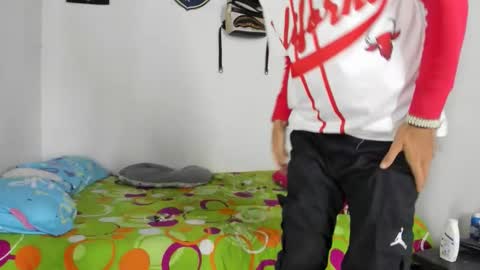 johan_and_antonella online show from January 17, 2026, 10:42 am