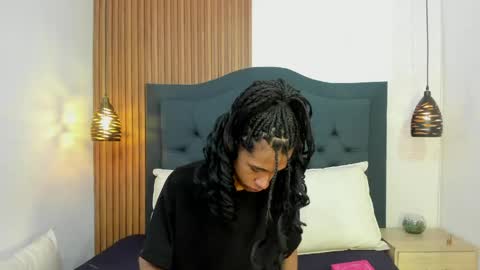 Johan  online show from April 29, 2026, 11:36 am