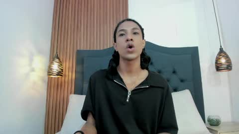 Snapshot of johan_gz_ chatting on May 4, 2026, 11:39 am Johan online show from May 4, 2026, 11:39 am