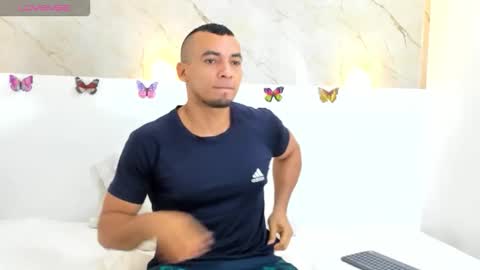 Snapshot of johan_miller1 chatting on October 14, 2025, 11:55 am johan online show from October 14, 2025, 11:55 am