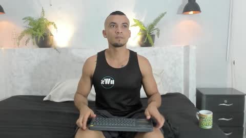 Snapshot of johan_miller1 chatting on November 12, 2025, 10:48 am johan online show from November 12, 2025, 10:48 am