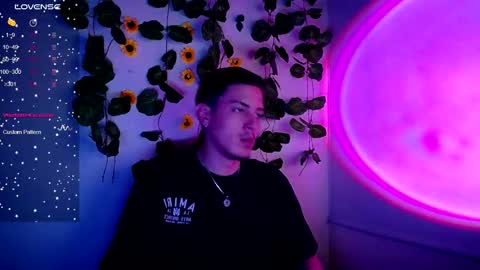 Snapshot of johan_parker222 chatting on September 25, 2025, 11:19 pm johan_parker222 online show from September 25, 2025, 11:19 pm