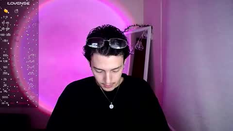 Snapshot of johan_parker222 chatting on February 14, 2026, 2:30 am johan_parker222 online show from February 14, 2026, 2:30 am