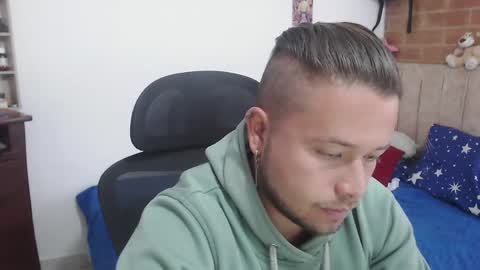 Snapshot of johanleonsweetboy chatting on May 25, 2026, 2:12 pm JOHAN independient model online show from May 25, 2026, 2:12 pm