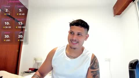 Snapshot of johansmith__ chatting on June 17, 2026, 12:40 pm Johan Smith online show from June 17, 2026, 12:40 pm