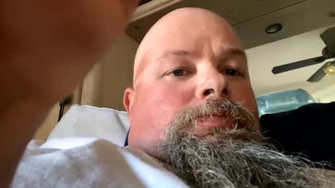 Snapshot of john40a chatting on December 29, 2024, 6:38 pm John online show from December 29, 2024, 6:38 pm