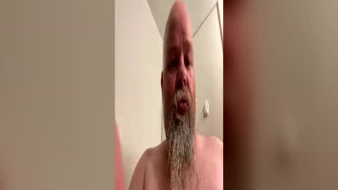Snapshot of john40a chatting on June 21, 2026, 3:53 am John online show from June 21, 2026, 3:53 am