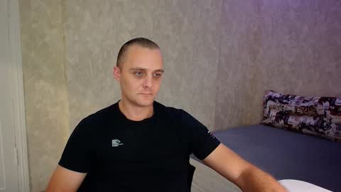 Snapshot of john_3019 chatting on October 12, 2025, 7:13 pm John online show from October 12, 2025, 7:13 pm