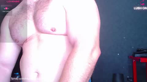 Snapshot of john_and_kiss chatting on June 24, 2026, 8:35 am john and kiss online show from June 24, 2026, 8:35 am