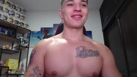 Snapshot of john_s117 chatting on January 17, 2025, 5:53 am JOHN online show from January 17, 2025, 5:53 am