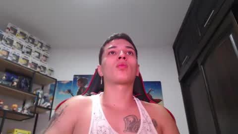 Snapshot of john_s117 chatting on February 25, 2025, 12:47 am JOHN online show from February 25, 2025, 12:47 am