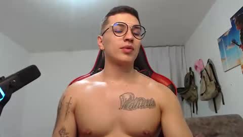 Snapshot of john_s117 chatting on June 6, 2026, 7:29 pm JOHN online show from June 6, 2026, 7:29 pm