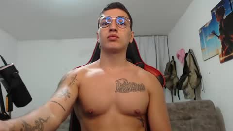 Snapshot of john_s117 chatting on June 26, 2026, 6:45 pm JOHN online show from June 26, 2026, 6:45 pm