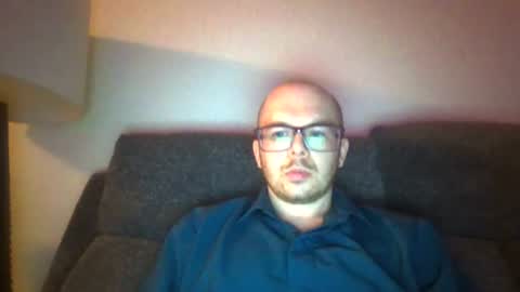 Snapshot of johngee5183456789 chatting on July 12, 2026, 1:40 am Thedude online show from July 12, 2026, 1:40 am
