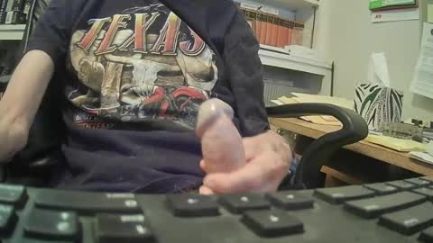 Snapshot of johngp777 chatting on June 15, 2026, 4:31 pm johngp777 online show from June 15, 2026, 4:31 pm