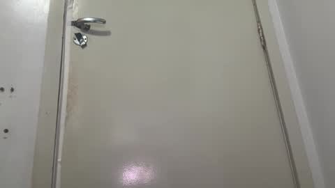 Snapshot of johnjow10 chatting on October 1, 2025, 7:09 pm JOHN online show from October 1, 2025, 7:09 pm