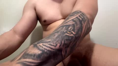 Snapshot of johnjow10 chatting on October 7, 2025, 8:06 pm JOHN online show from October 7, 2025, 8:06 pm