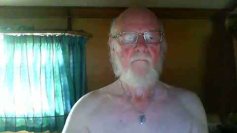 Snapshot of johnjuly1948 chatting on June 17, 2026, 9:23 am johnjuly1948 online show from June 17, 2026, 9:23 am