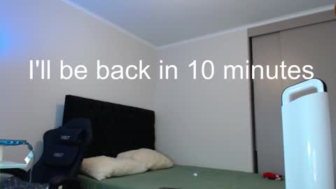 Snapshot of johnklleyn chatting on January 21, 2025, 9:04 pm john online show from January 21, 2025, 9:04 pm