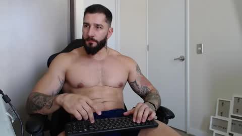 Snapshot of johnklleyn chatting on February 14, 2025, 7:44 pm john online show from February 14, 2025, 7:44 pm