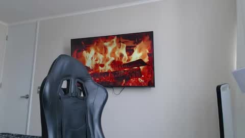 Snapshot of johnklleyn chatting on September 22, 2025, 5:26 pm john online show from September 22, 2025, 5:26 pm