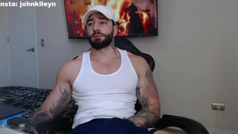 Snapshot of johnklleyn chatting on October 25, 2025, 5:51 pm john online show from October 25, 2025, 5:51 pm