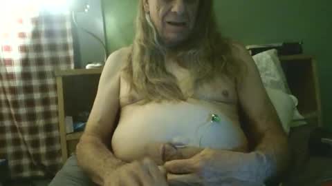 Snapshot of johnnieq1971 chatting on May 17, 2026, 2:53 am johnnieq1971 online show from May 17, 2026, 2:53 am
