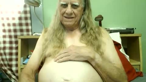 Snapshot of johnnieq1971 chatting on June 2, 2026, 1:18 am johnnieq1971 online show from June 2, 2026, 1:18 am