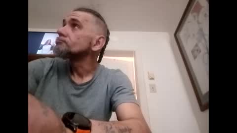 Snapshot of johnny3982 chatting on March 5, 2026, 8:32 am Johnny3982 online show from March 5, 2026, 8:32 am