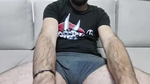 johnny_yaa online show from December 23, 2024, 9:51 pm