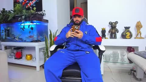 JOHNNY online show from January 5, 2026, 11:41 pm