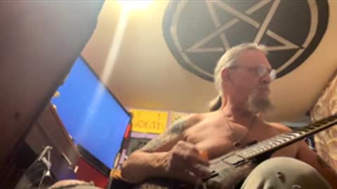 johnnyshung1 online show from March 3, 2026, 2:18 am