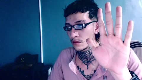 Snapshot of johnsonisaac94_ chatting on December 18, 2024, 5:59 am johnsonisaac94 online show from December 18, 2024, 5:59 am