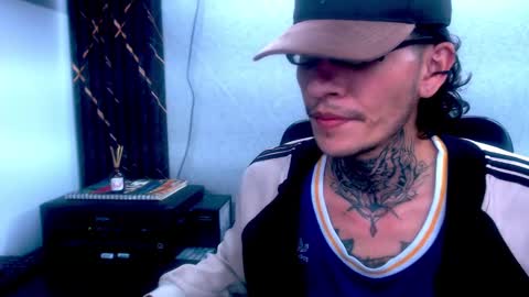 Snapshot of johnsonisaac94_ chatting on February 15, 2025, 4:36 am johnsonisaac94 online show from February 15, 2025, 4:36 am