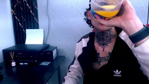 Snapshot of johnsonisaac94_ chatting on February 16, 2025, 10:54 am johnsonisaac94 online show from February 16, 2025, 10:54 am