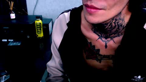 Snapshot of johnsonisaac94_ chatting on February 22, 2025, 7:34 am johnsonisaac94 online show from February 22, 2025, 7:34 am