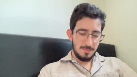 Snapshot of johnukber chatting on May 21, 2026, 4:36 pm John Ukber online show from May 21, 2026, 4:36 pm